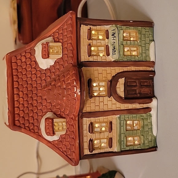 Light Up Christmas Village - Picture 5 of 6